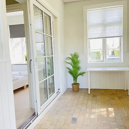 Aday - 2 Bedroom With Patio