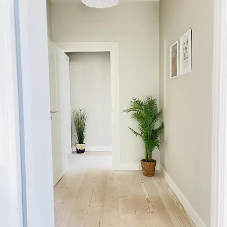 Aday - 2 Bedroom With Patio *