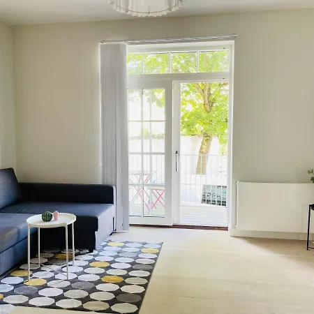 Apartment Aday - 2 Bedroom With Patio