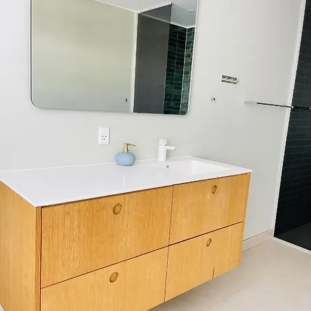 Διαμέρισμα Aday - 2 Bedroom With Patio *