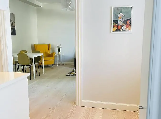 Aday - 2 Bedroom With Patio *