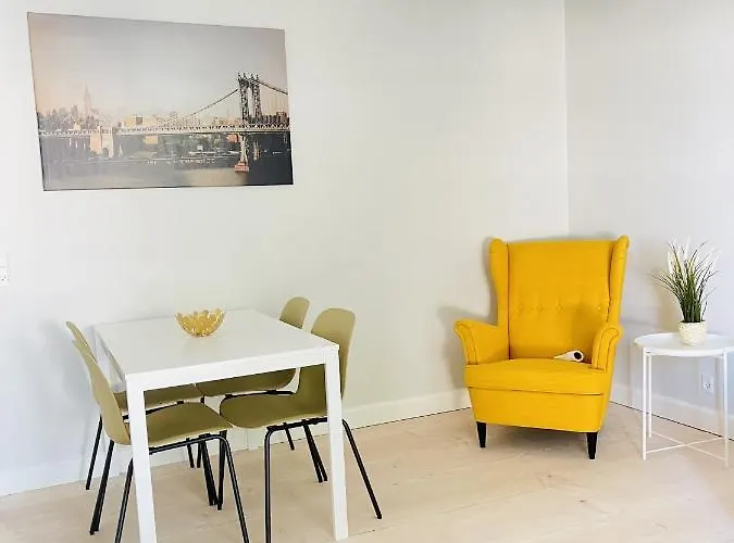 Aday - 2 Bedroom With Patio Lejlighed Aalborg